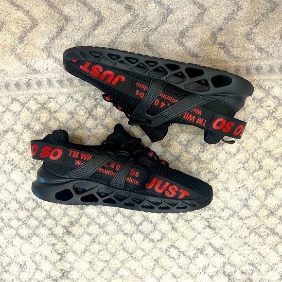 Just So So Running Shoes Size 37 EU - Picture 1 of 7